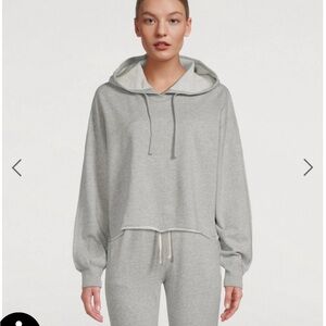 NWT•L•ARITZIA Reigning Champ 100% Cotton 
Lightweight Terry Raw Hem Hoodie •Grey